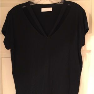 CHALK BLACK CUT OUT SHORT SLEEVE TEE XS